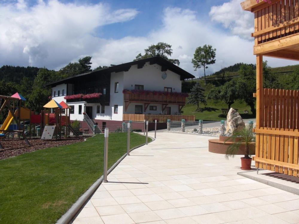 Panoramadorf Saualpe Hotel Eberstein Екстериор снимка
