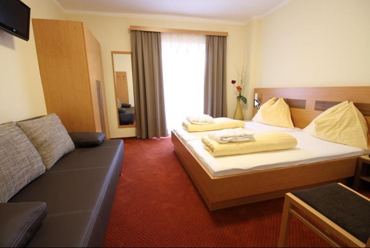 Panoramadorf Saualpe Hotel Eberstein Екстериор снимка