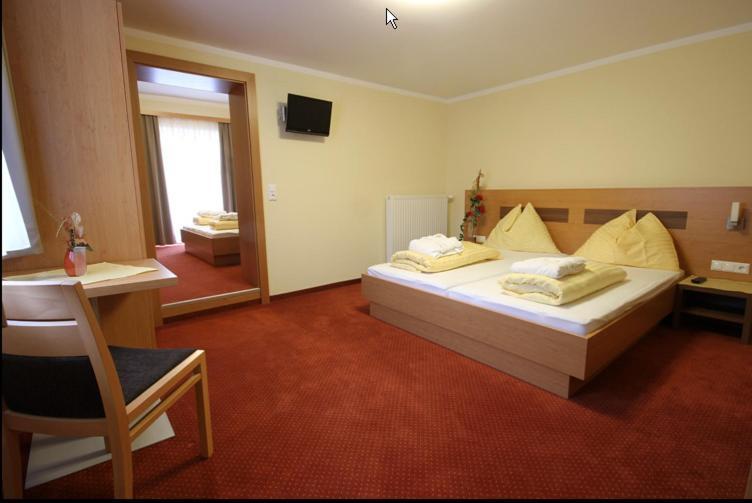 Panoramadorf Saualpe Hotel Eberstein Екстериор снимка
